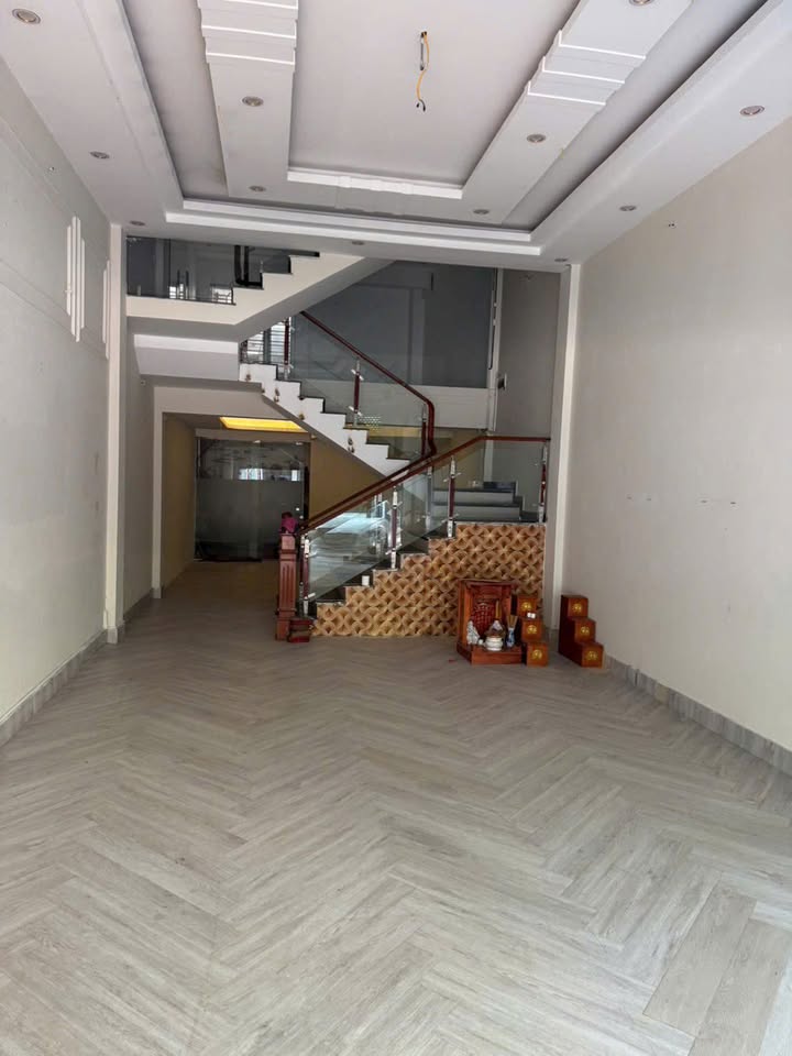 Bán nhà mặt đường Hoàng Minh Thảo, Lê Chân, Hải Phòng 79m² giá 17.2 tỷ - Vị trí đắc địa ngay Trần Nguyên Hãn