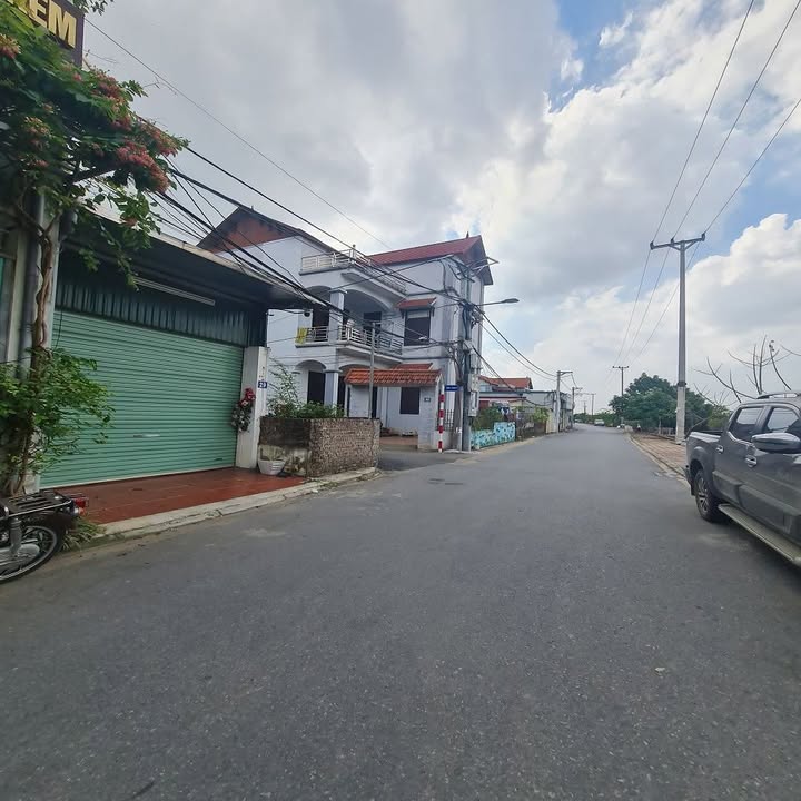 Đất Kiêu Kỵ, Gia Lâm 66m² giá 5 tỷ - Sổ đỏ chính chủ, ô tô vào tận nơi!