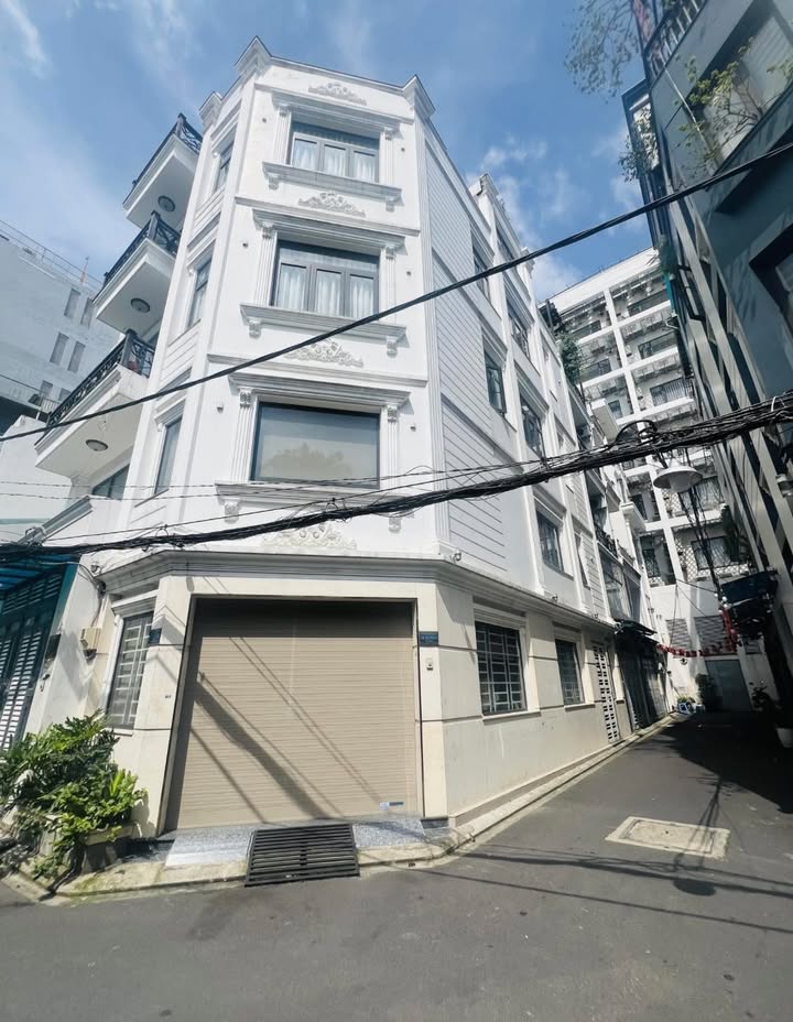 Nhà phố lô góc Nguyễn Duy Dương, quận 10 - Diện tích 30m², giá 6.2 tỷ - Dân trí cao, hoàn công đủ!