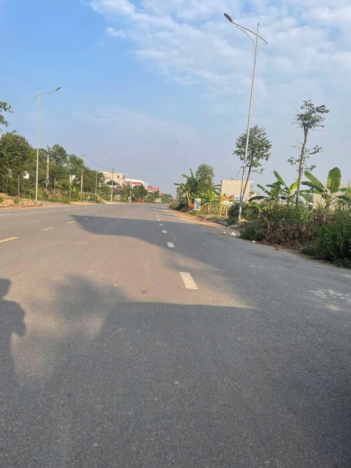 Đất nền Dĩnh Trì Bắc Giang 75m² giá 2 tỷ - Mặt tiền 5m, trục đường 15m thông!