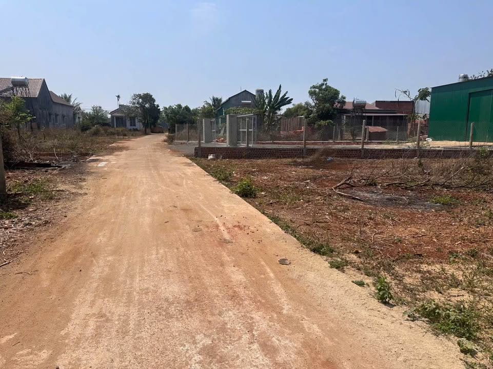 Đất thổ cư Cư Suê 120m² giá chỉ 999 triệu - Cơ hội đầu tư không thể bỏ lỡ!