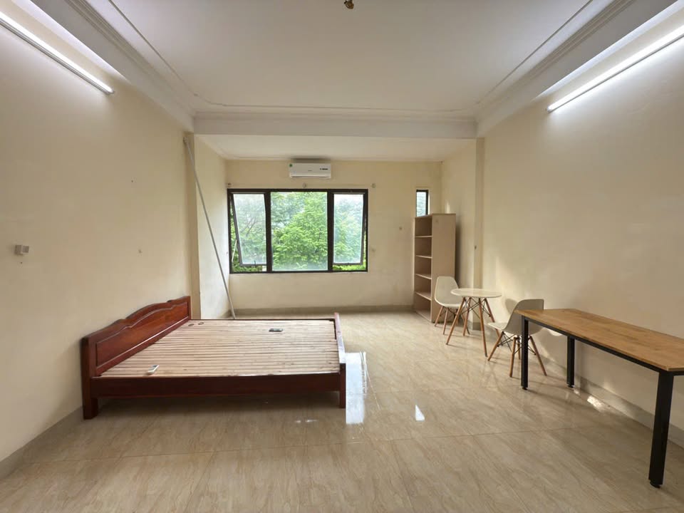 Phòng cho thuê khu tái định cư Triều Khúc 24m² giá chỉ 4 triệu - Sẵn sàng vào ở ngay!