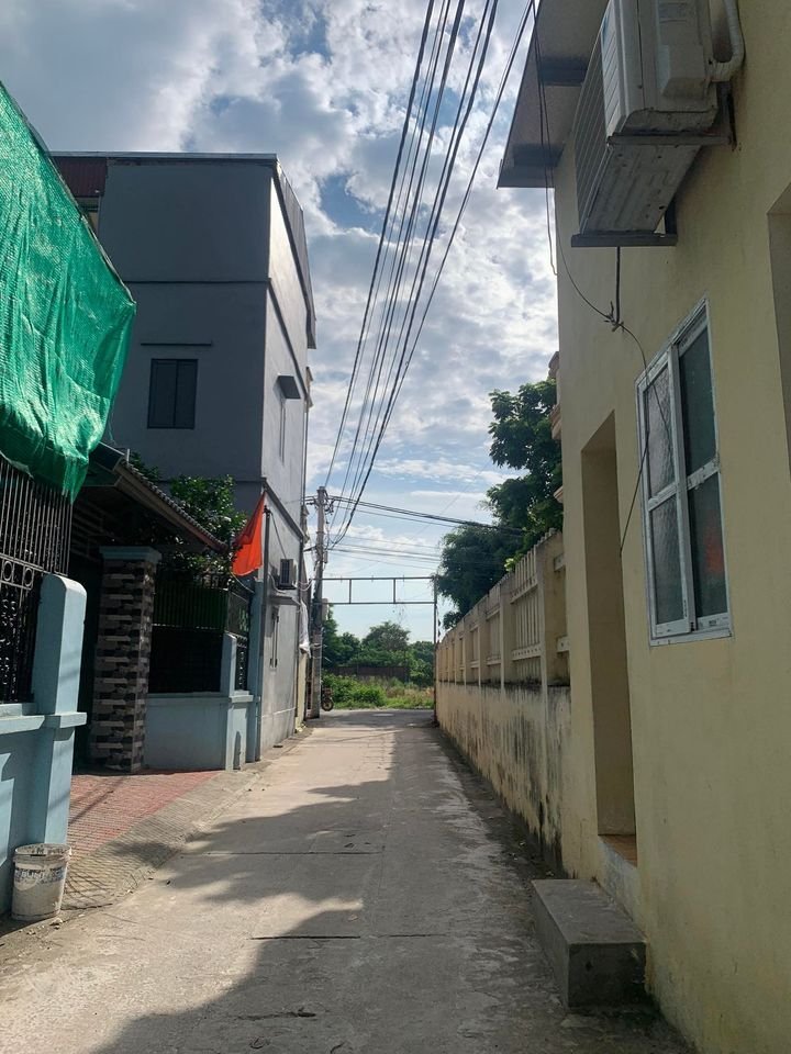 Đất nền Kim Sơn Gia Lâm 45m² giá 2 tỷ - Vị trí đẹp, tiện ích đầy đủ!