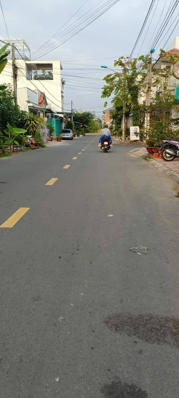 Bán nhà 1 trệt 1 lầu khu Hạnh Phúc Vĩnh Long 68m² giá 2.59 tỷ - Thời thượng và tiện nghi!