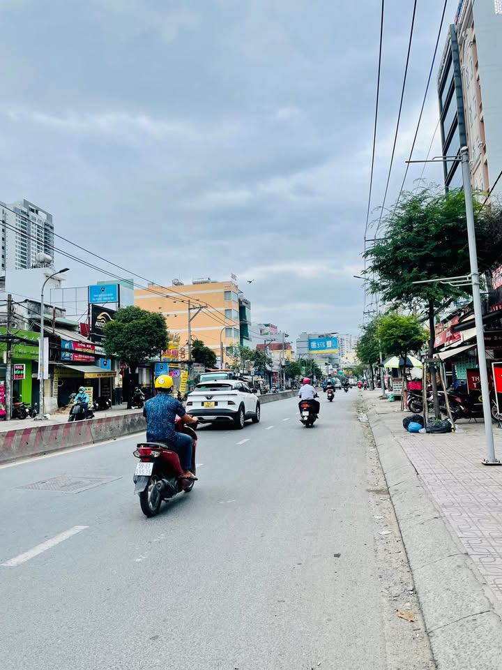 Đất nền Quận 7, Phú Thuận 138m² giá 6 tỷ - Đầu tư sinh lời ngay!