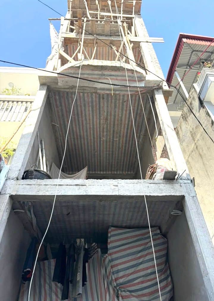 Nhà góc Hồ Sen – Lê Chân 57m² giá 7.4 tỷ - Đẳng cấp với thang máy, ô tô vào nhà!