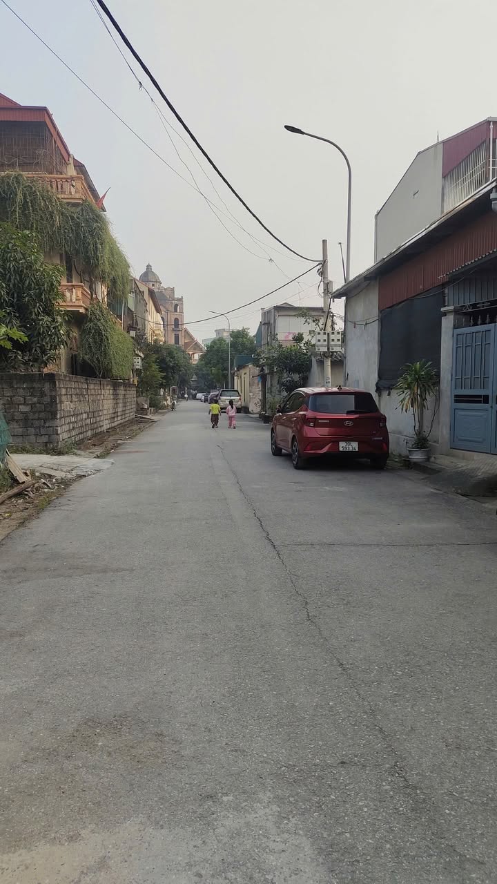 Nhà Phú Minh, Phú Xuyên 60m² giá 2 tỷ - Ô tô đỗ cửa, an ninh tốt!