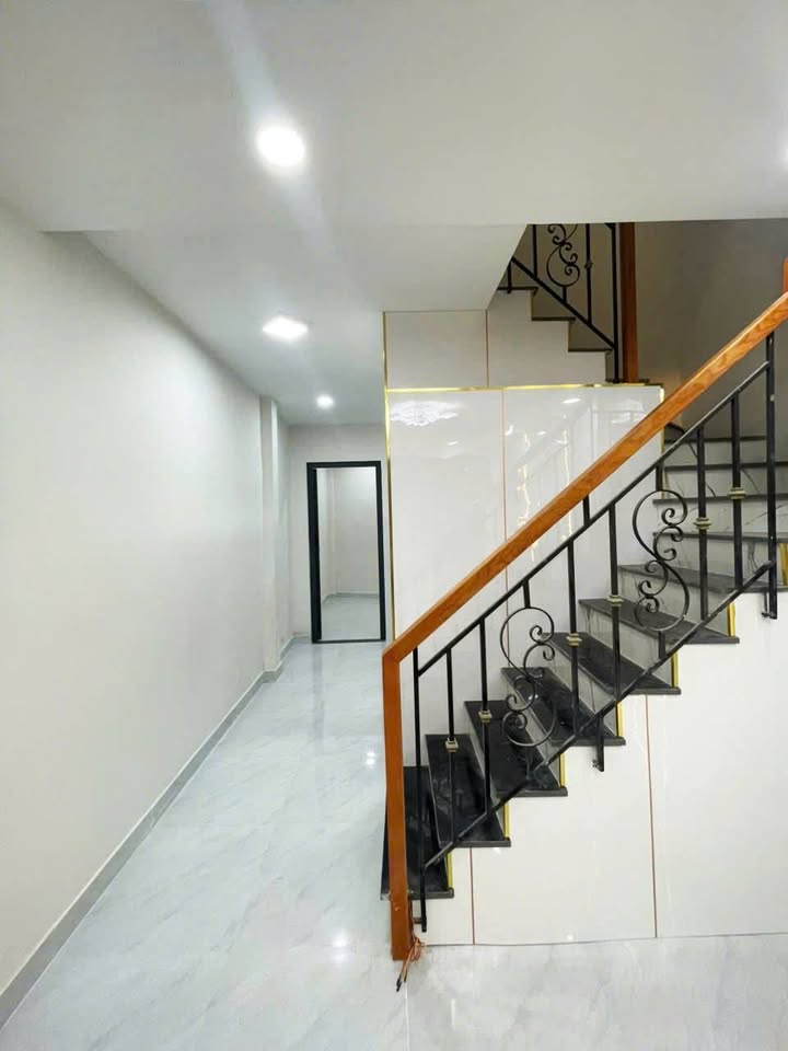 Nhà riêng chính chủ Quận 8 39m² giá 4.98 tỷ - Vị trí đắc địa, an ninh tốt!