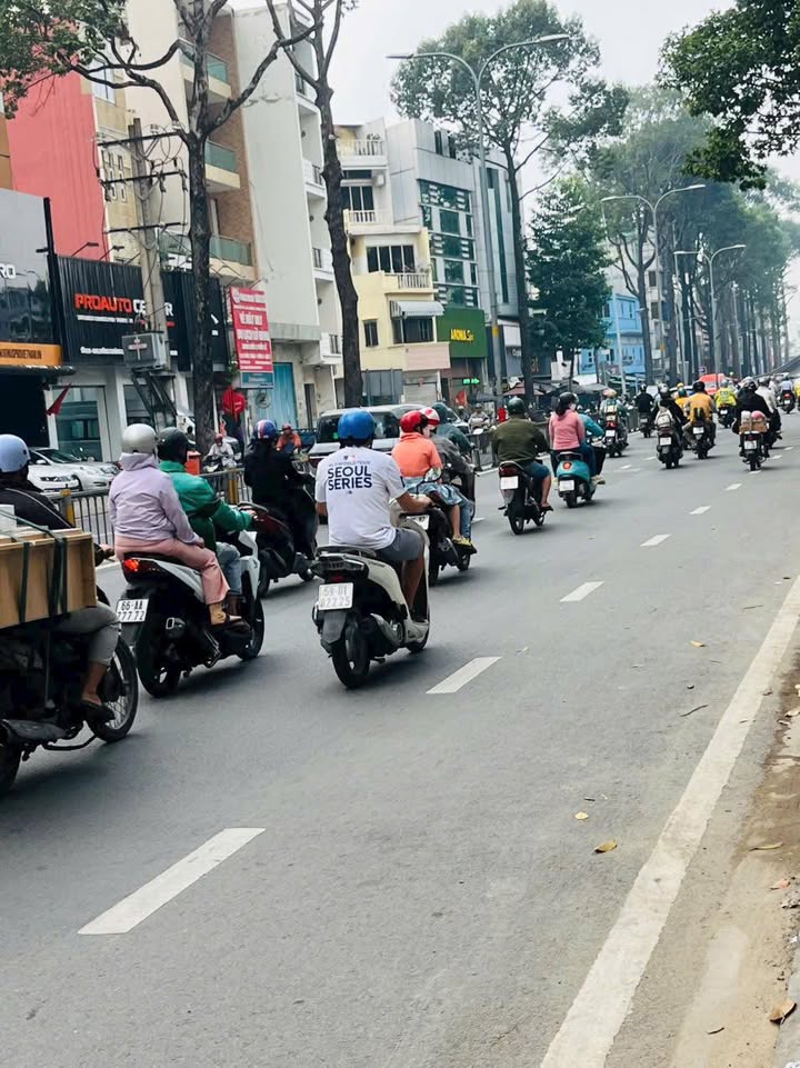 Nhà mặt tiền kinh doanh đường 3/2, Q11, 42.5m² - Chính chủ bán gấp định cư!