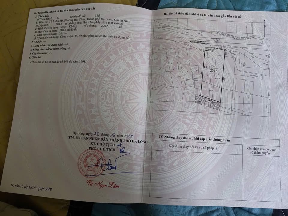 Đất nền Bãi Cháy Hạ Long 200m² giá 8 tỷ - Vị trí đắc địa gần trung tâm du lịch!