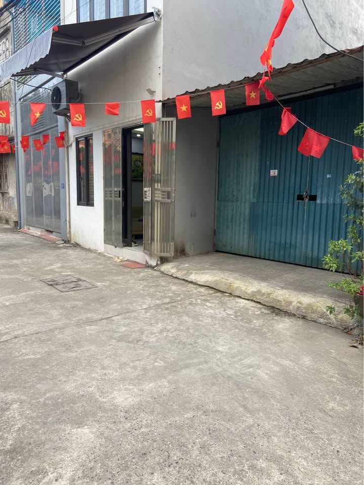 Bán đất đẹp Ngọc Thụy Long Biên 32m² giá 4.5 tỷ - Cơ hội hiếm có!