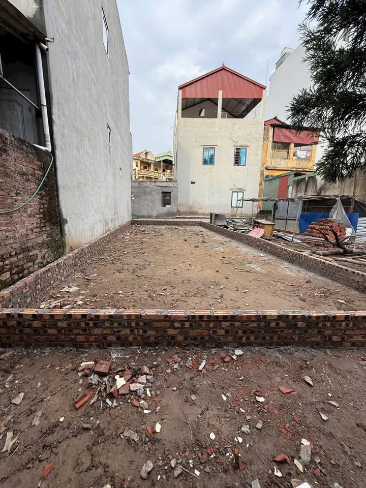 Nhà bán Cự Khối, Long Biên 38m² giá 5 tỷ - Ô tô vào tận đất!