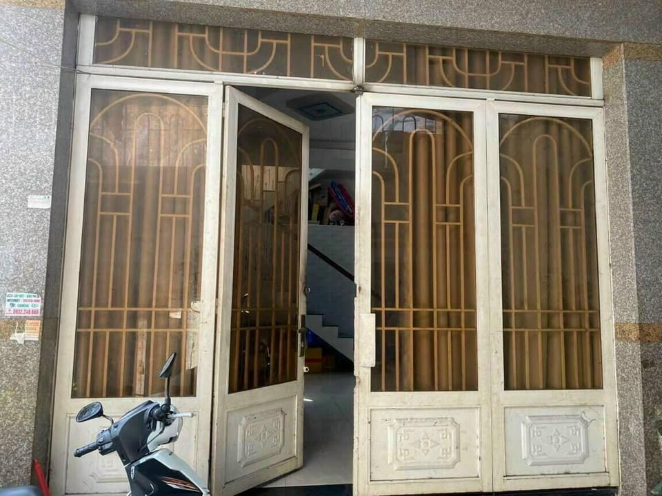 Nhà hẻm 67 Bùi Văn Ba, Tân Thuận Đông, Quận 7 - 56m² giá 4.3 tỷ - Cơ hội đầu tư sinh lời!