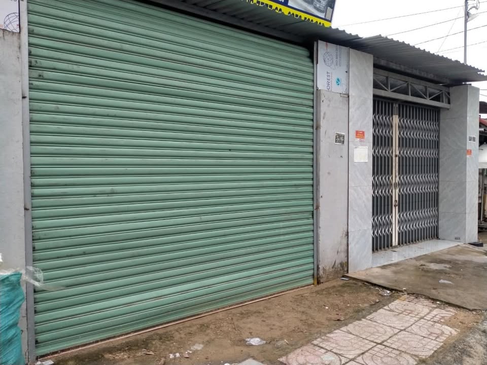 Nhà mặt tiền Đông Thạnh Hóc Môn 140m² giá 3.6 tỷ - Cơ hội kinh doanh tuyệt vời!