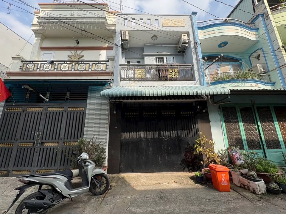 Nhà bán hẻm xe hơi Bình Trị Đông 42m² giá 4.68 tỷ - Sẵn sàng vào ở ngay!