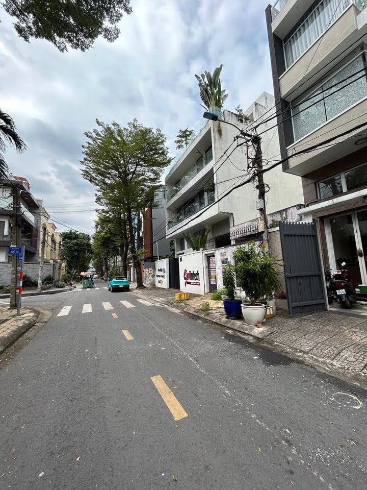 Biệt thự mini 5 tầng mặt tiền đường số 8A Bình Hưng 100m² giá 20.5 tỷ - Thiết kế hiện đại, vào ở ngay!