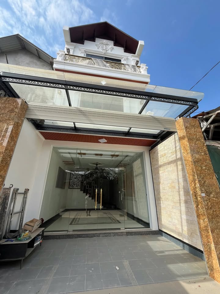 Nhà Đẹp 3 Tầng Đường Đông Sơn, Xã Phú Nghĩa 87m² giá 6 tỷ - Kinh doanh sầm uất!