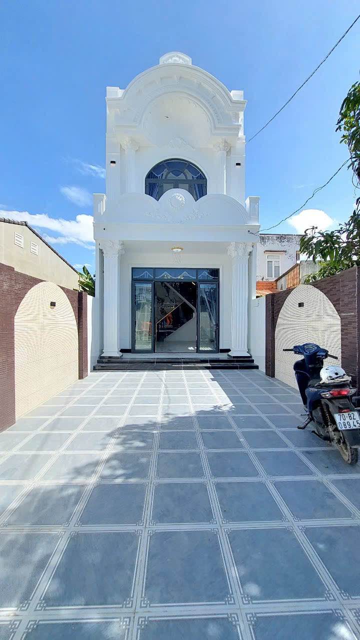 Bán nhà mặt tiền Bế Văn Đàng, Tân Ninh, Tây Ninh 150m² giá 3.1 tỷ - Thích hợp kinh doanh!