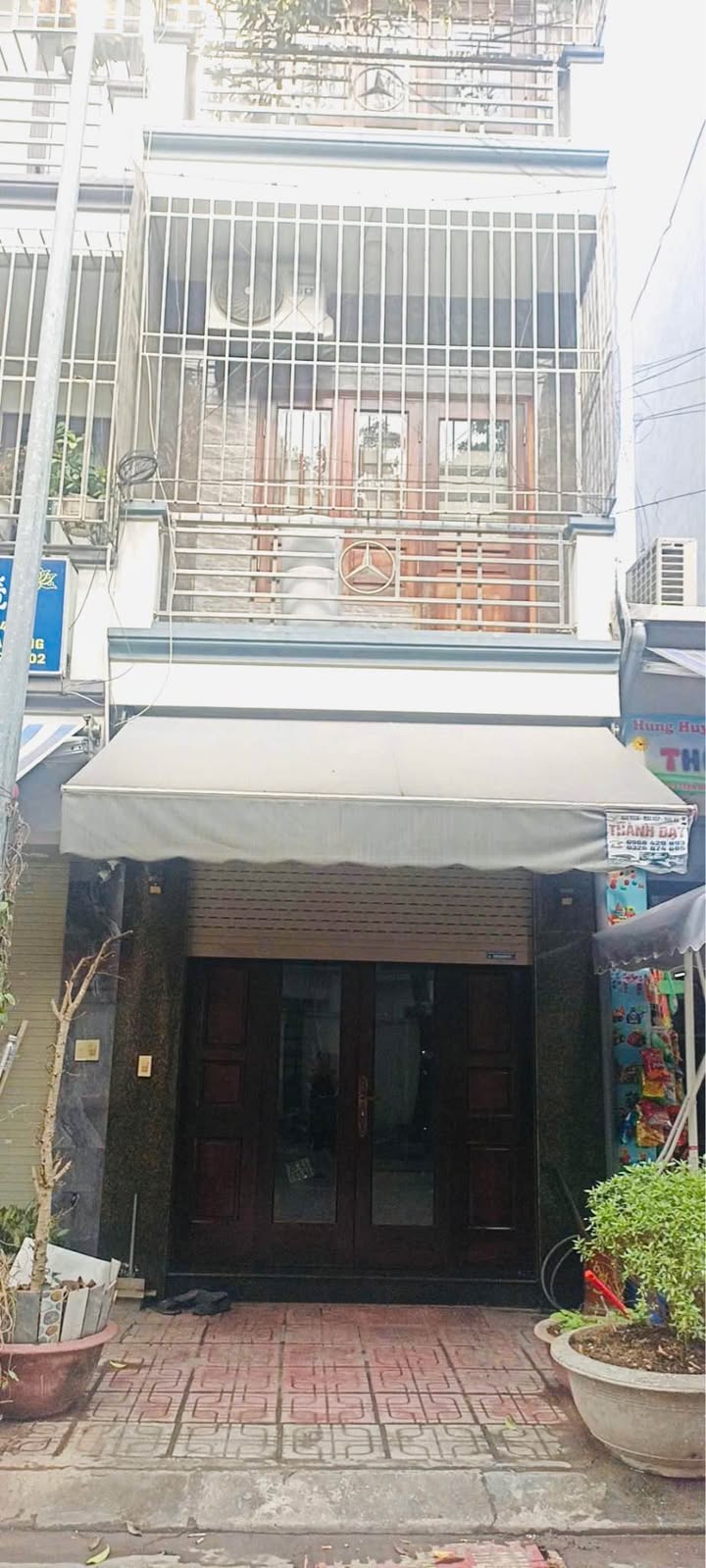 Cho thuê nhà nguyên căn 4 tầng phố Trạm - Long Biên - 13 triệu/tháng, vị trí đắc địa!