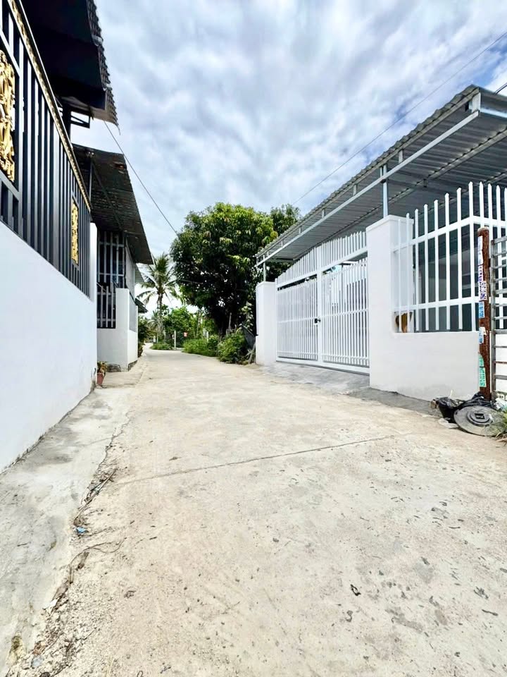 Nhà cấp bốn Diên Điền 138m² giá 1.599 tỷ - Thiết kế hiện đại, ô tô vào tận nơi!