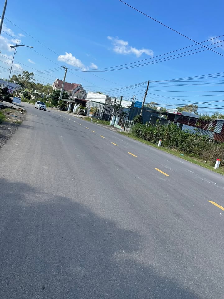 Đất nền Kông Chro 900m² giá 2.4 tỷ - Đầu tư hoàn hảo cho xưởng và quán ăn