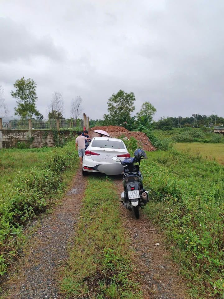 Bán nhà xưởng mặt tiền đường DH8, xã Hòa Tiến, Đà Nẵng, 1.079m² - Vị trí kinh doanh đắc địa!