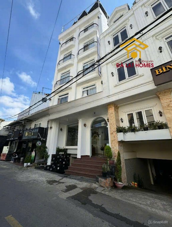 Khách sạn Đà Lạt 64m² giá 22 tỷ - Tiềm năng kinh doanh hấp dẫn!