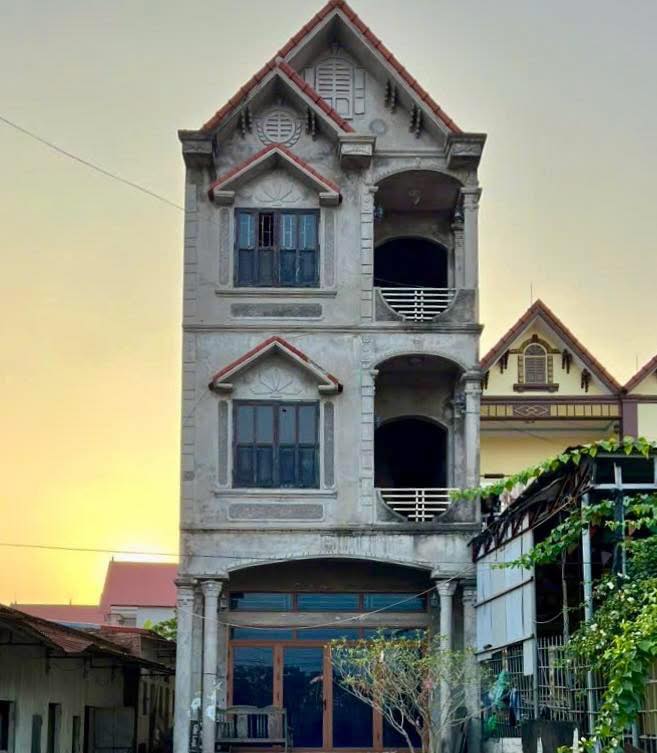 Đất tặng nhà 3 tầng mới xây tại Khu TĐC Đồng Tiến, Thái Nguyên - Giá chỉ 3 tỷ!