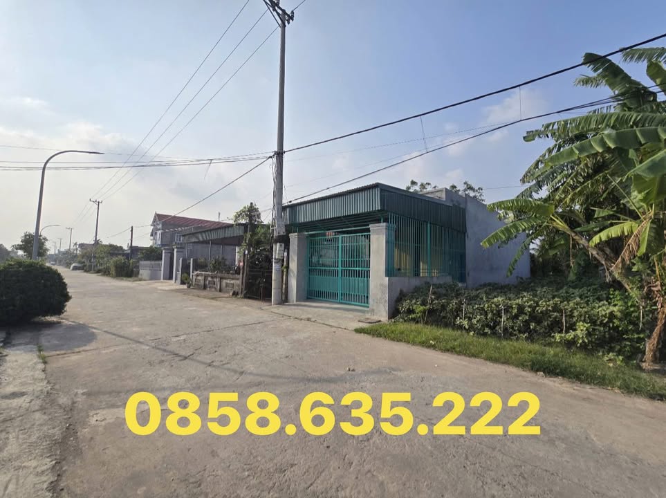 Đất Khánh Thành Yên Khánh 180m² giá 1 tỷ - Sẵn 125m² đất ở view bờ kênh thoáng mát!