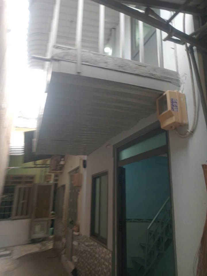 Nhà 2 tầng 23m² ấp 5 Đông Thạnh giá 780 triệu - Tiện nghi đầy đủ!