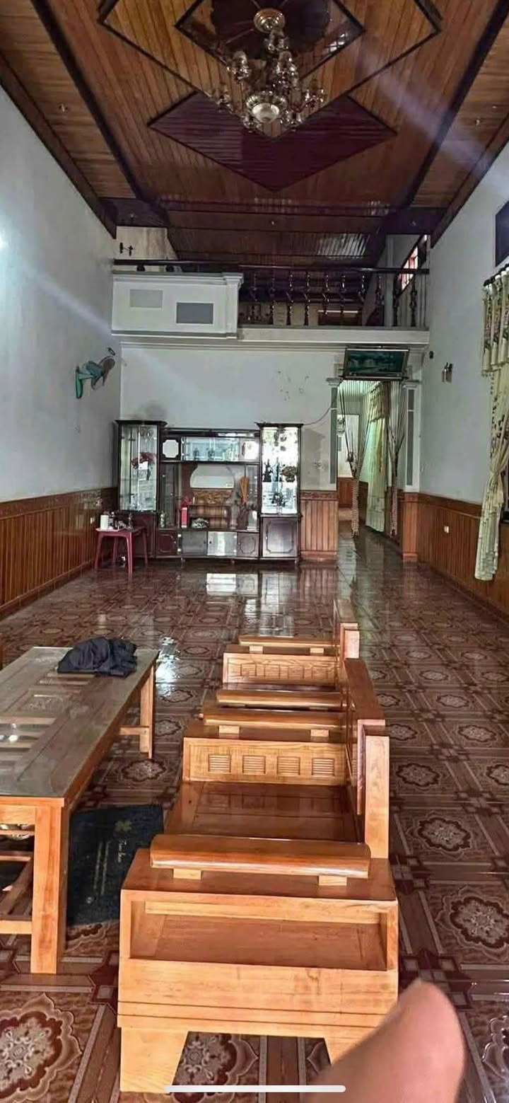 Nhà riêng Thị trấn Chư Sê 400m² giá 3 tỷ - Gần mọi tiện ích xã hội!