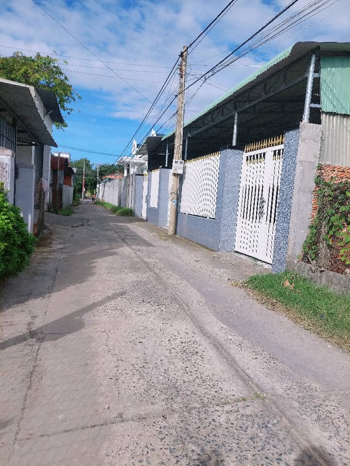 Đất thổ cư 100m² xã Thái Bình, Châu Thành, Tây Ninh giá 1 tỷ - Bán gấp do kẹt tiền!