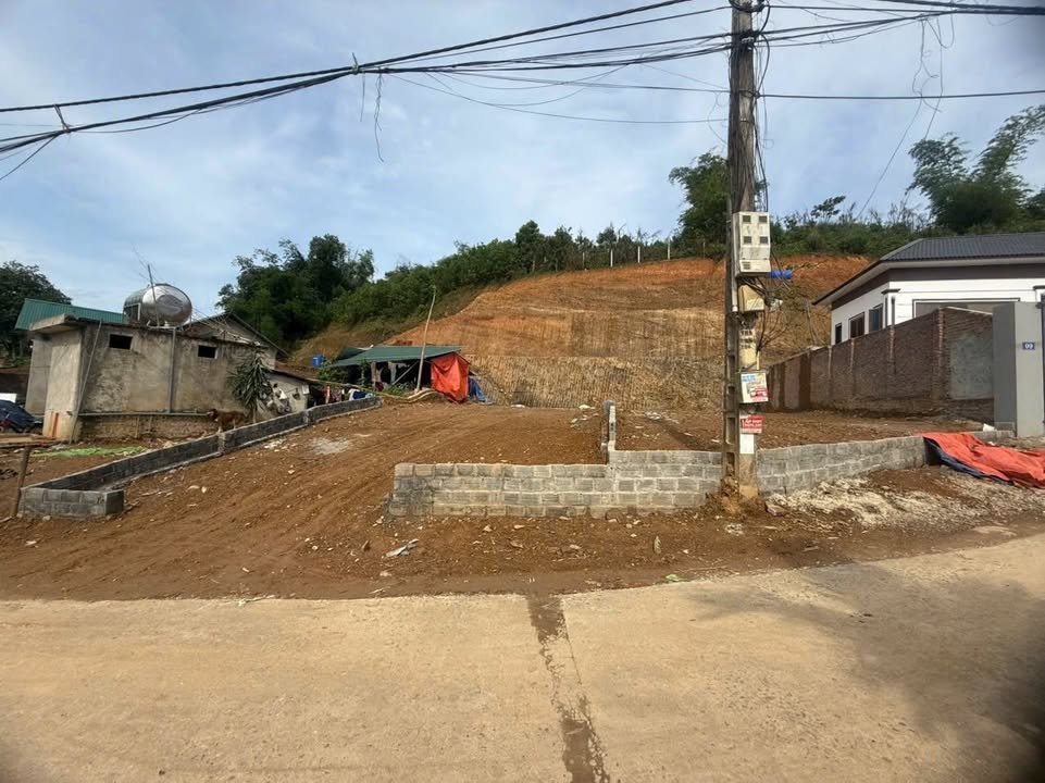 Đất thổ cư Yên Trung, Thạch Thất 175m² giá 2 tỷ - Cơ hội đầu tư hấp dẫn!