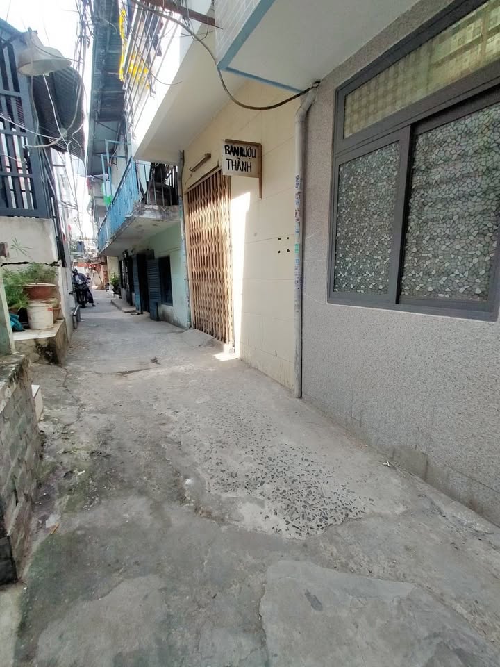 Nhà Phạm Thế Hiển, Phường 6, Quận 8, 18m², Sổ hồng riêng - Giá tốt chỉ 2.78 tỷ!