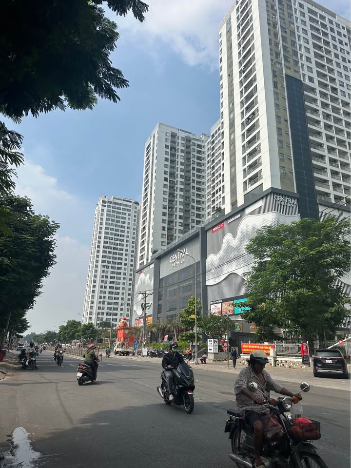 Nhà 3 tầng Bông Sao, quận 8 - Diện tích 96.75m², giá 7 tỷ - Gần trường tiểu học Hoàng Minh Đạo!