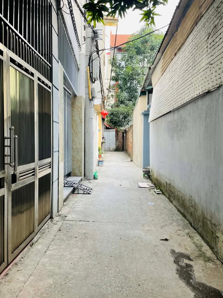 Nhà riêng 61/88 Phố Trạm, Long Biên 40m² giá 7.2 tỷ - Chính chủ bán gấp!