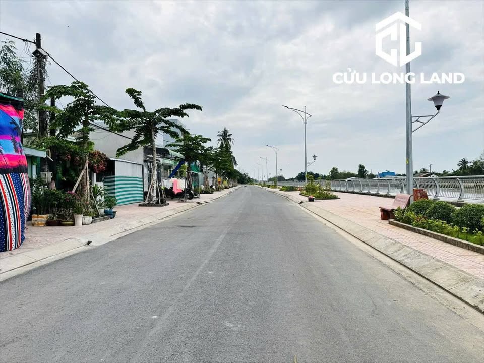 Nhà 1 trệt 1 lầu mặt tiền bờ kè Bình Minh 48m² giá 1.45 tỷ - View sông mát mẻ!