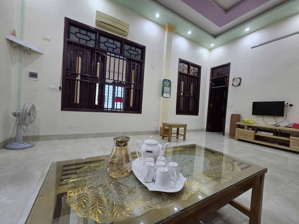 Nhà đẹp lô góc phường Quảng Phú 127m² giá 3 tỷ - Kinh doanh tốt!