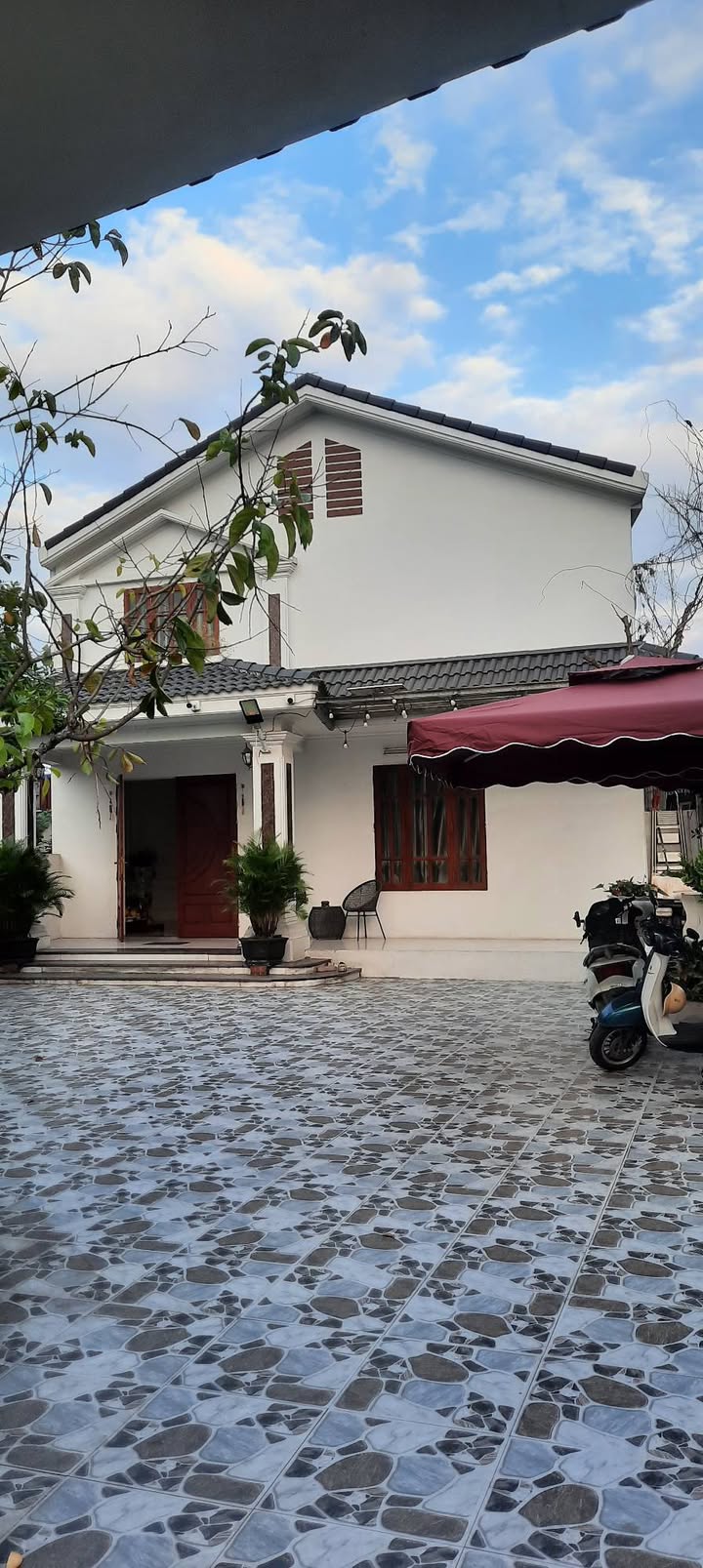 Biệt thự sân vườn tại phường Trường Thi, Nam Định 230m² giá 5.85 tỷ - Đầu tư sinh lời ngay!