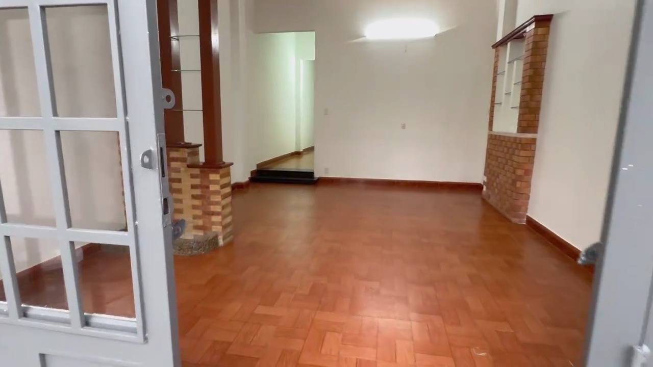 Nhà cho thuê mặt tiền đường Xuân Thủy, Khuê Trung 81m² giá 8.5 triệu - Tiện nghi đầy đủ!