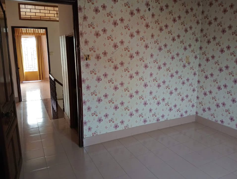 Nhà mặt tiền nguyên căn 196 Quang Trung, Gò Vấp 240m² giá 30 triệu - Chính chủ cho thuê!