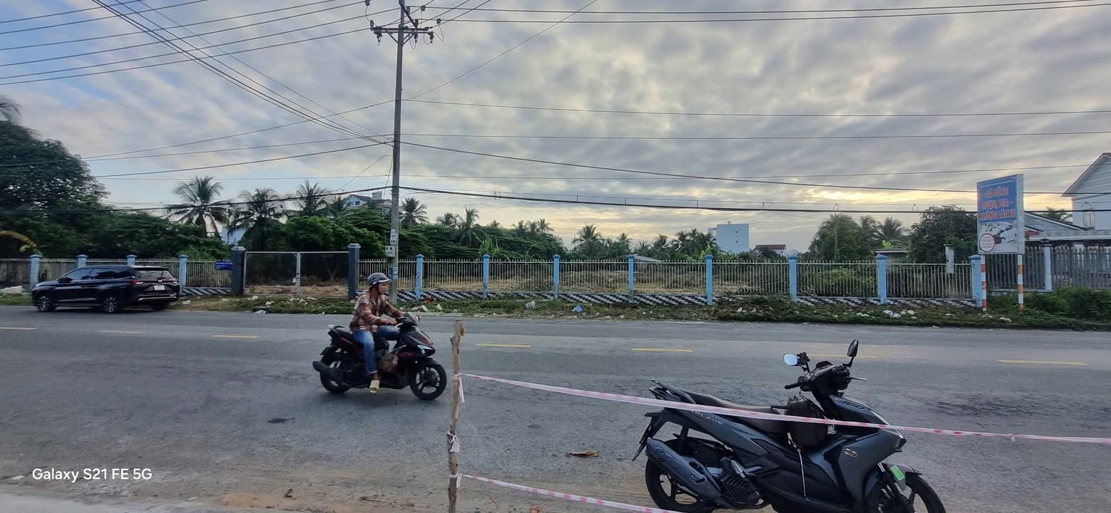 Đất vườn mặt tiền Phạm Hùng, Trung An, 3500m² giá 50 tỷ - Tiềm năng đầu tư tuyệt vời!