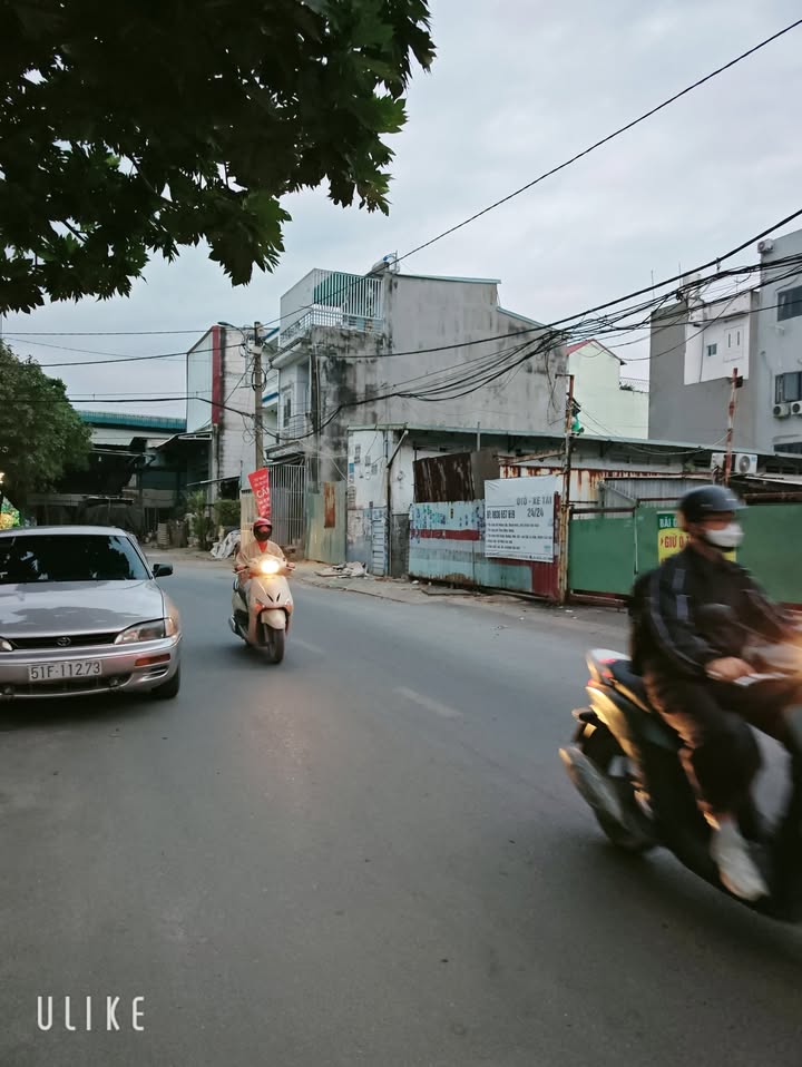 Mặt tiền kinh doanh Hóc Môn 64.8m² giá 5.6 tỷ - Vị trí đẹp, thương lượng ngay!