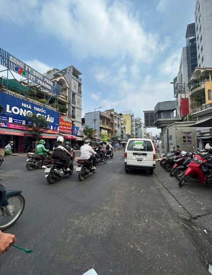 Mặt bằng FrontHouse Nguyễn Văn Nghi, Gò Vấp 202m² giá 31 tỷ - Cơ hội đầu tư hiếm có!