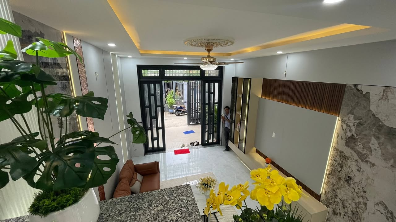 Nhà phố 60m² tại Trung Mỹ Tây, Quận 12 - Ô tô vào tận nhà, giá chỉ 4 tỷ!