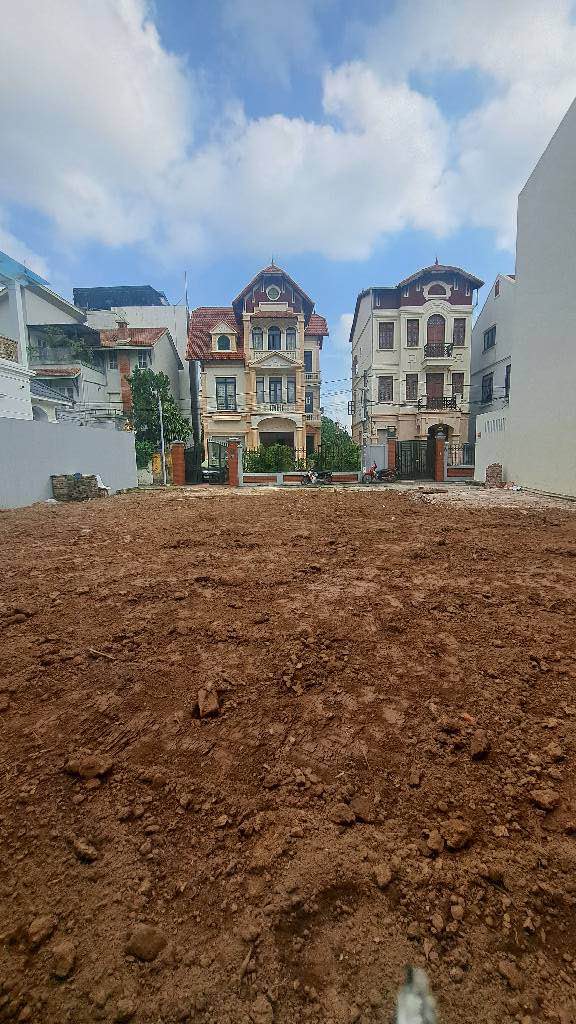 Đất Yên Thường 40m² giá 2 tỷ - Sẵn sàng giao dịch ngay!