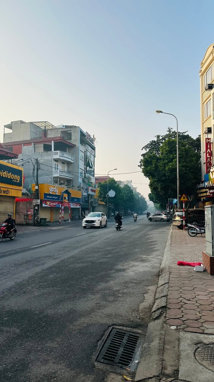 Cho thuê nhà mặt phố Ngô Xuân Quảng, Gia Lâm 92m² - Địa điểm kinh doanh lý tưởng!