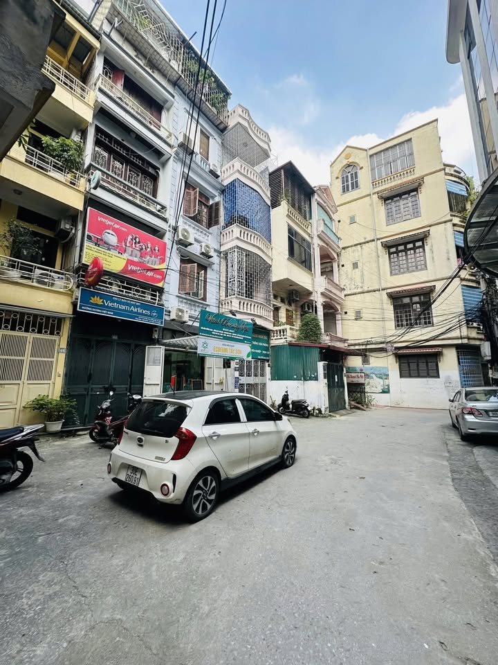 Nhà cho thuê tại ngõ 218 phố Tây Sơn, Đống Đa, 40m² - Phù hợp kinh doanh