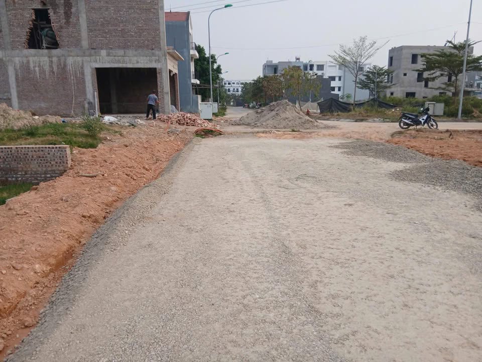 Đất nền KĐT điện nước Xuân Hòa 100m² giá 3.1 tỷ - Cơ hội đầu tư tuyệt vời!