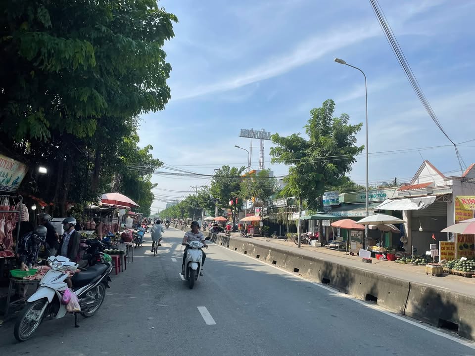 Đất mặt tiền kinh doanh Xuân Thới Đông 144m² giá 7.95 tỷ - Cơ hội đầu tư hấp dẫn!